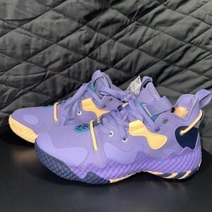 adidas Harden Vol 6 basketball shoes